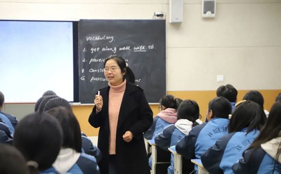 安化二中：2025年青年教师教学比武圆满举办​